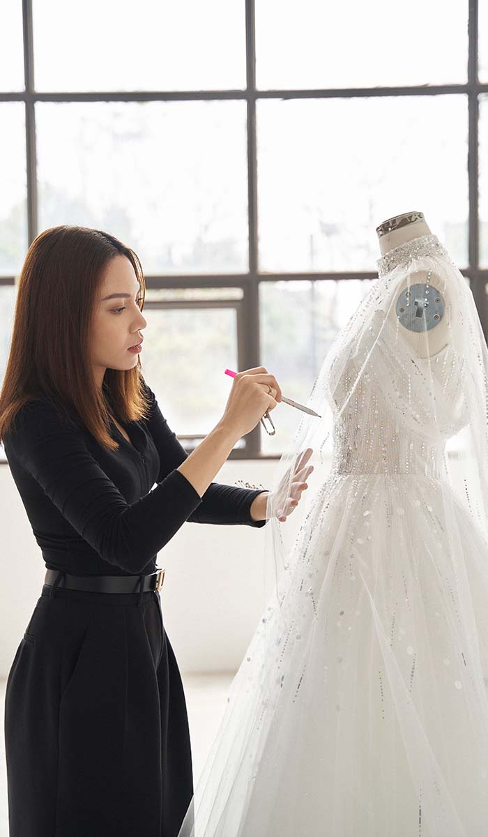 Váy cưới đơn giản tinh tế tại thương hiệu Lecia Bridal