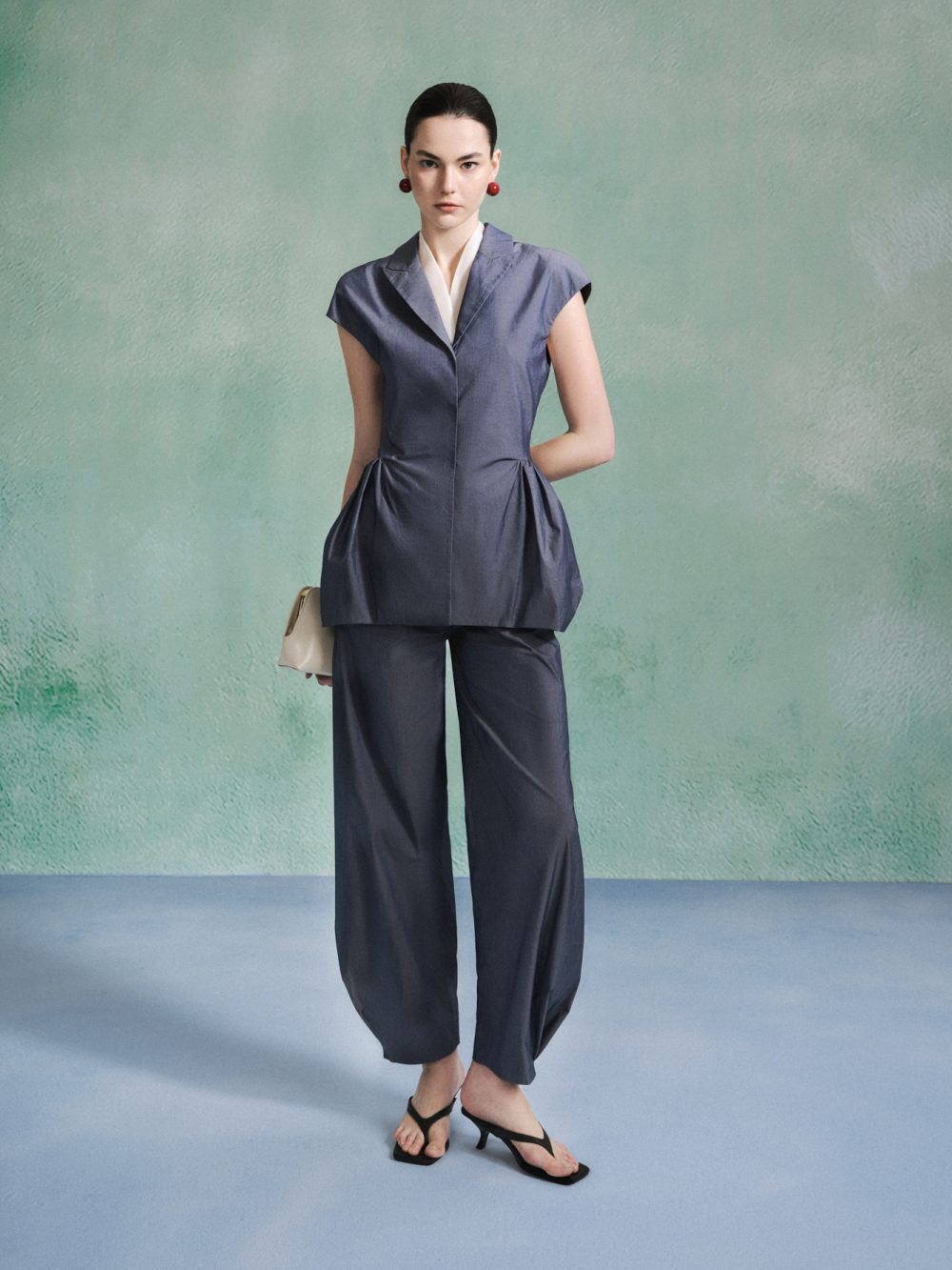 Curved Trousers