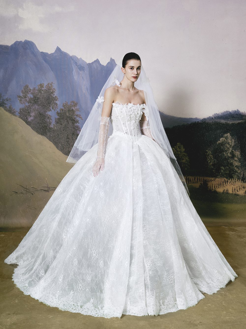 Look 16